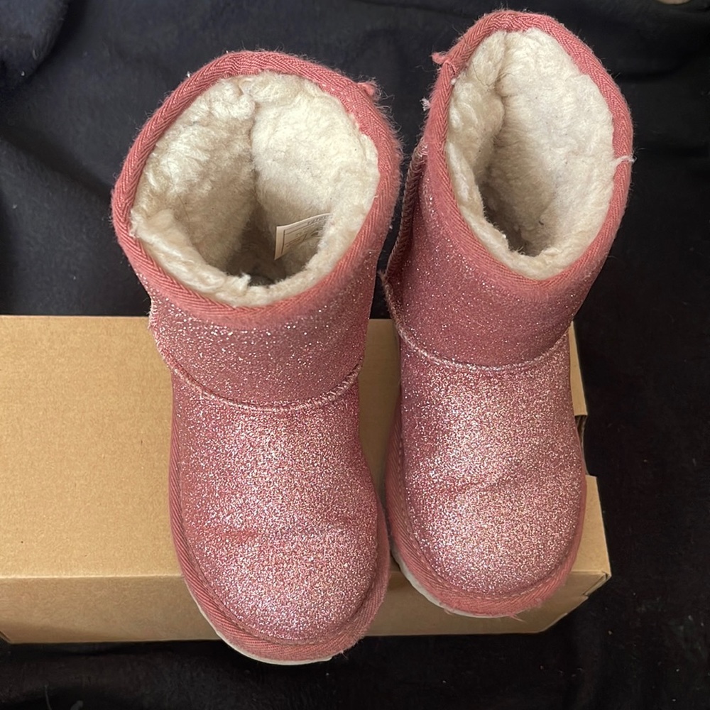 Pink Glitter Ugg